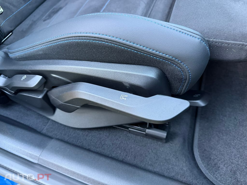 BMW iX2 eDrive20 Pack Desportivo M Pro