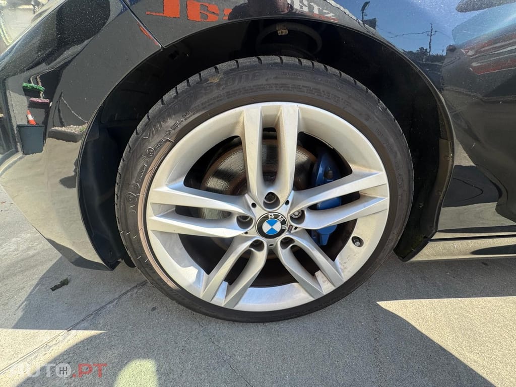 BMW 220 d Auto