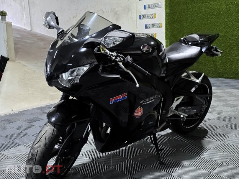 Honda CBR !000 RR Fireblade