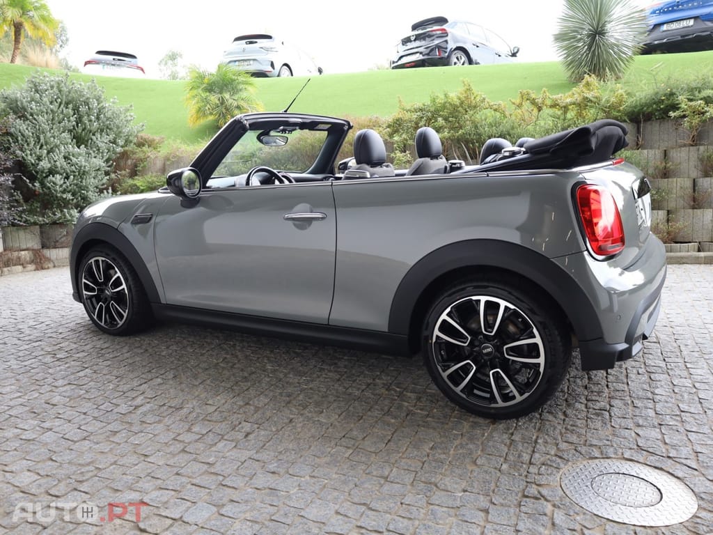 MINI Cooper Cabrio Auto