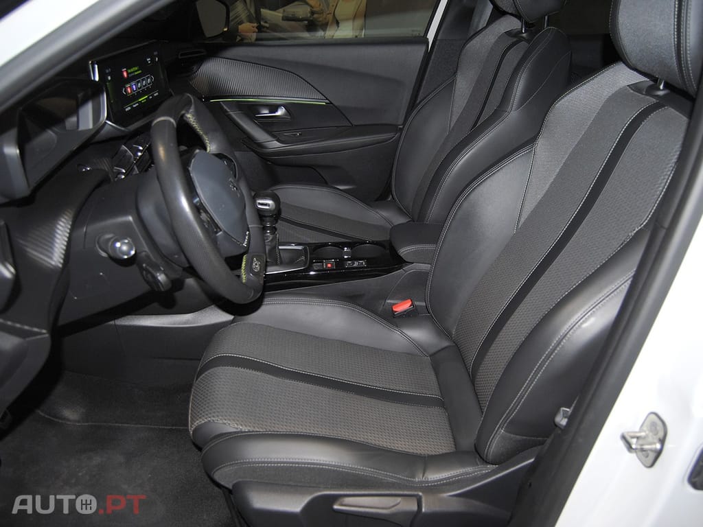 Peugeot 2008 1.2 PureTech GT Line