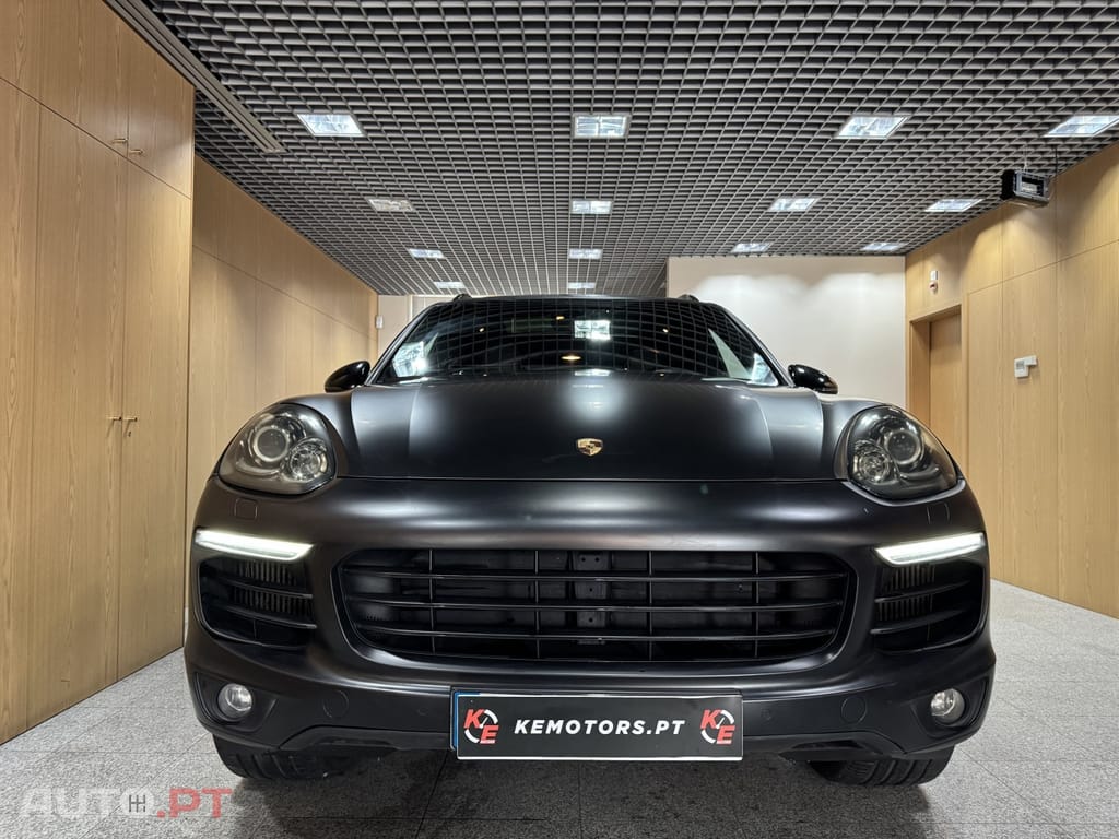 Porsche Cayenne Platinum Edition
