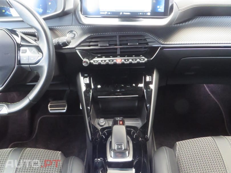 Peugeot 2008 1.5 BlueHDi GT EAT8