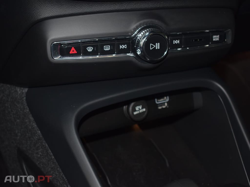 Volvo XC40 1.5 T4 211 PHEV Inscription