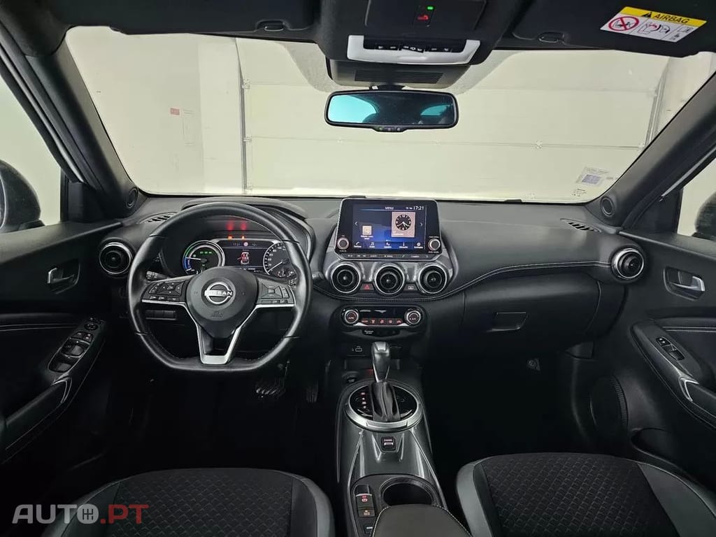 Nissan Juke 1.6 Hybrid N-Design Black