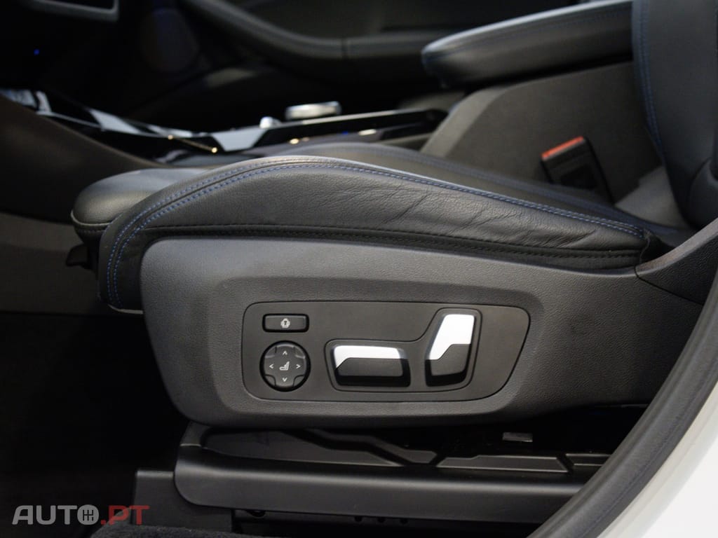 BMW iX3 M Sport Impressive