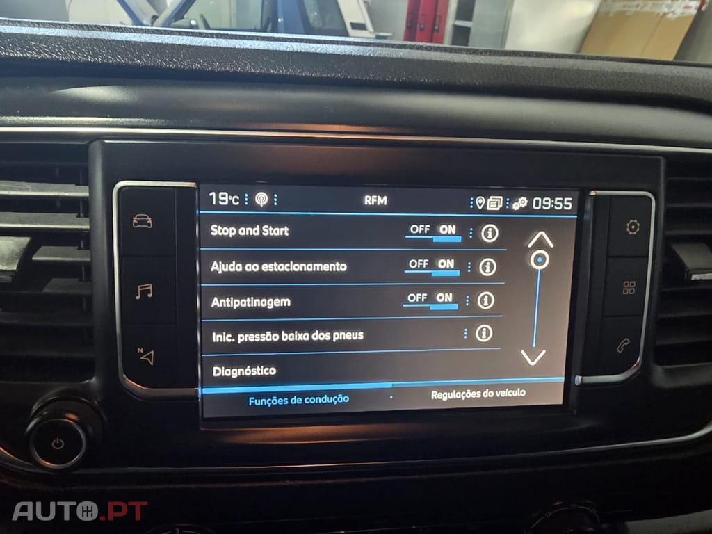 Peugeot Traveller 1.5 BLUEHDI LD3H1 ACTIVE STANDART