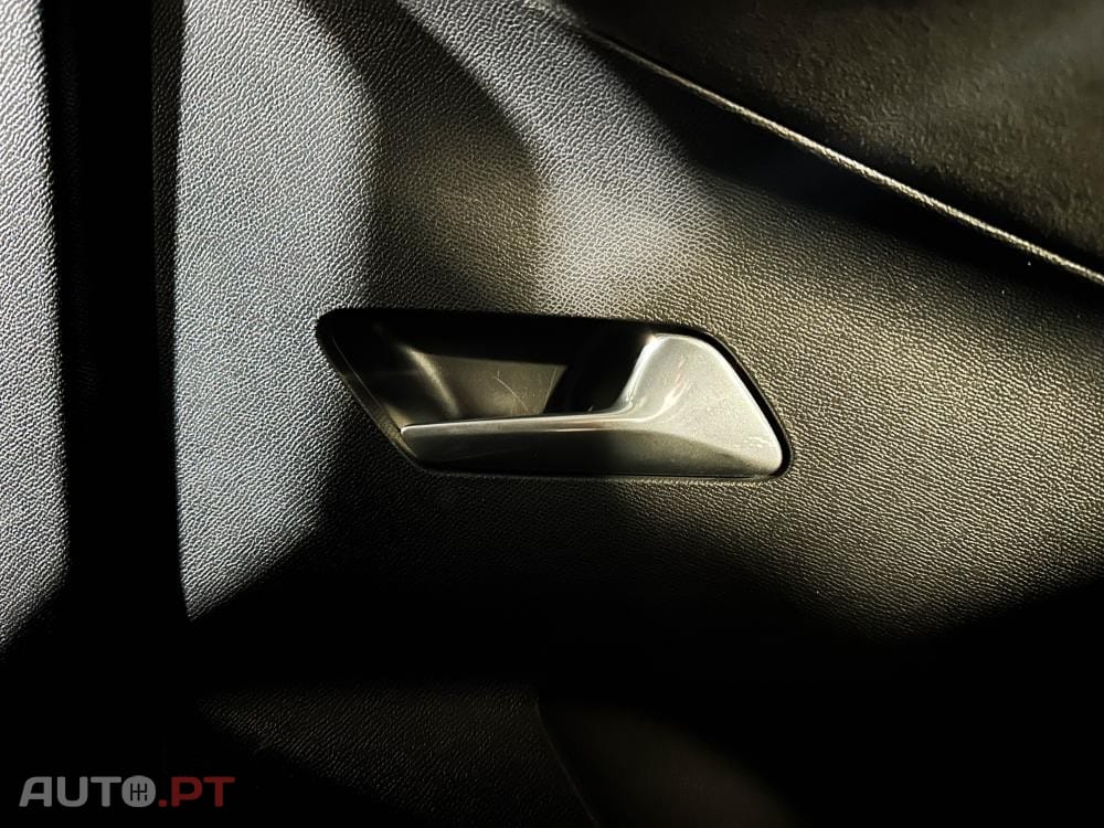 DS DS3 Crossback E-TENSE PERFORMANCE LINE +
