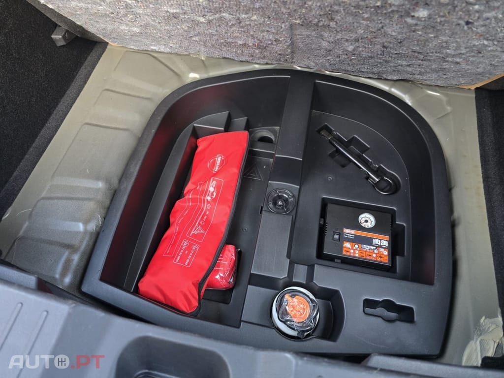 Nissan Juke 1.0 DIG-T N-Connecta