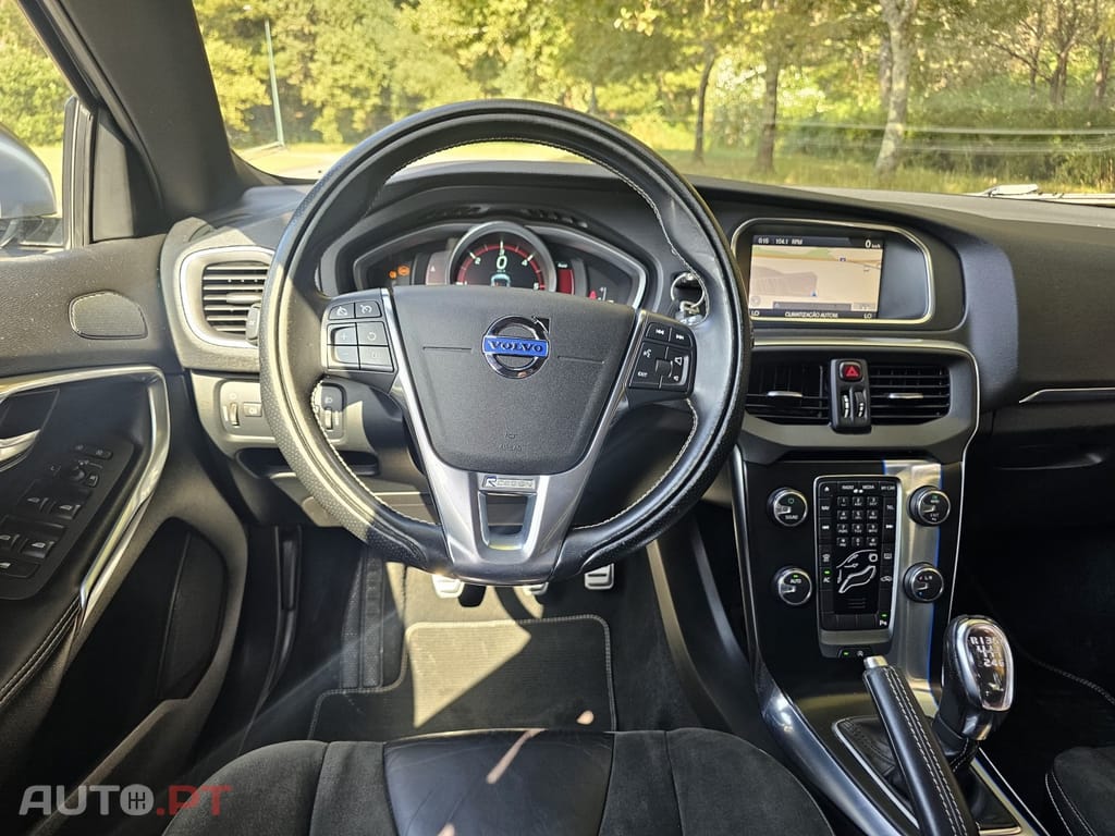 Volvo V40 1.6 D2 R-Design Momentum