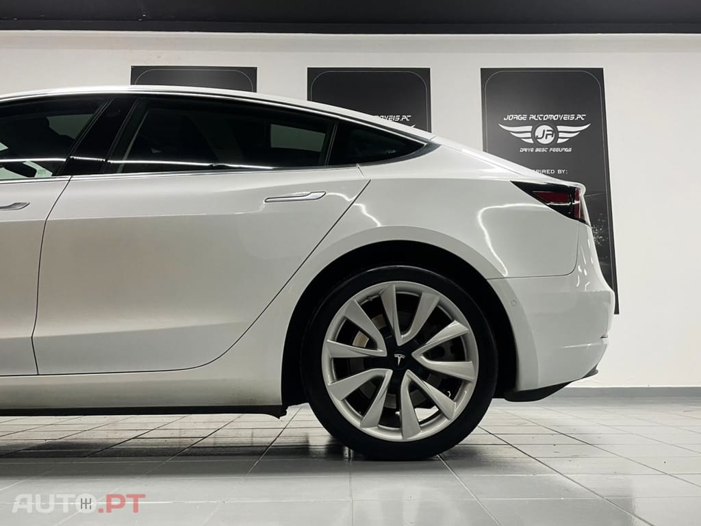 Tesla Model 3 Standard RWD Plus