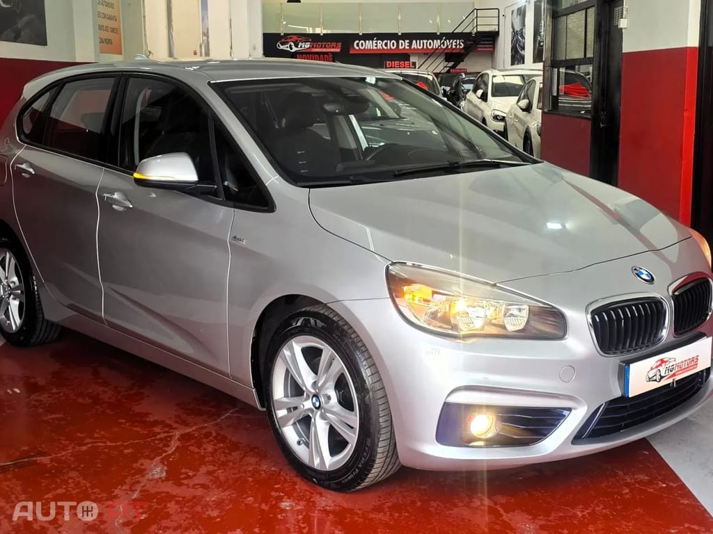 BMW 216 d Line Sport — fotografia 2