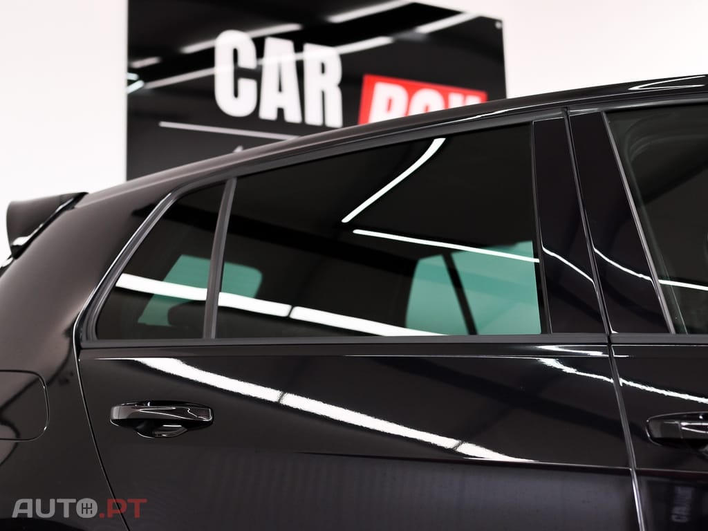 Volkswagen Golf 2.0 TSI GTI DSG