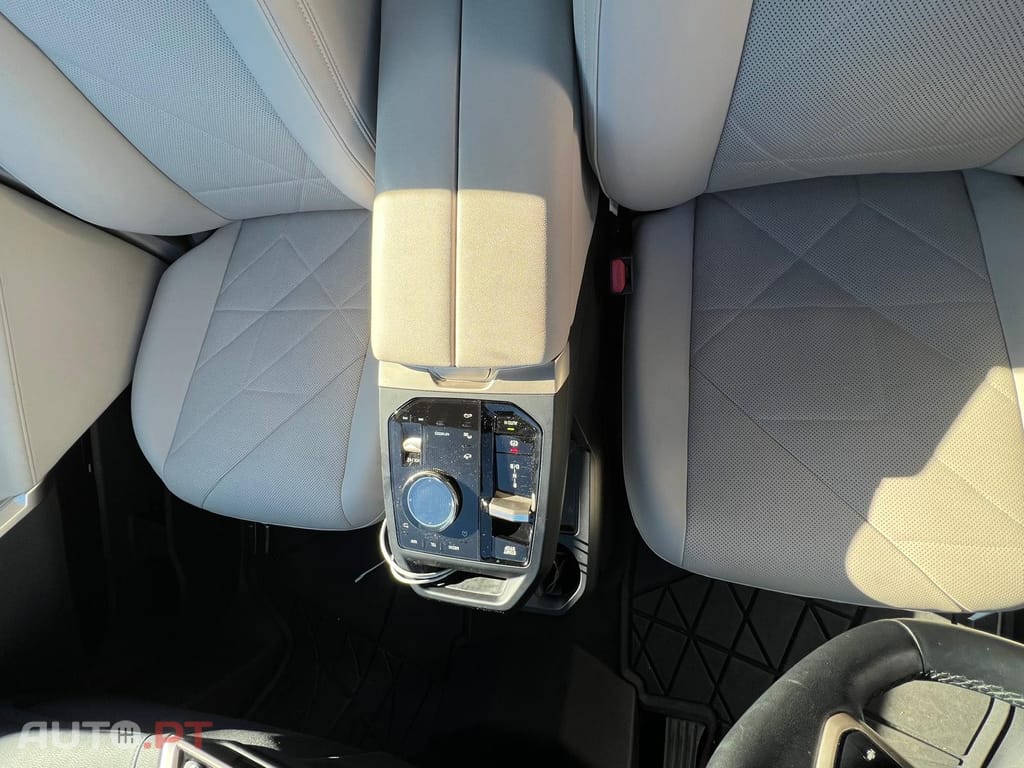 BMW iX xDrive50