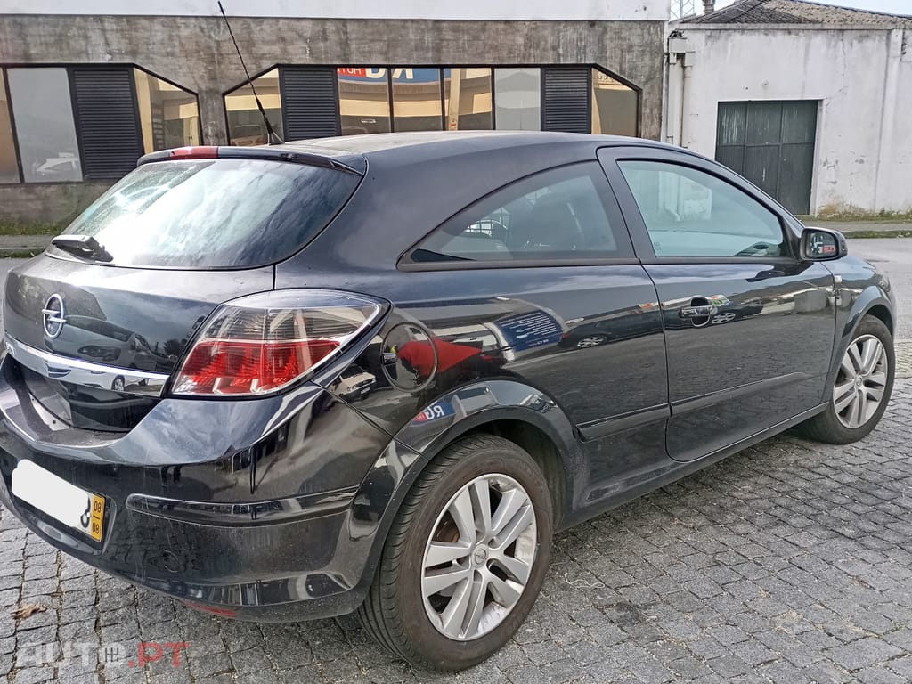 Opel Astra GTC 1.3 cdti sportvan