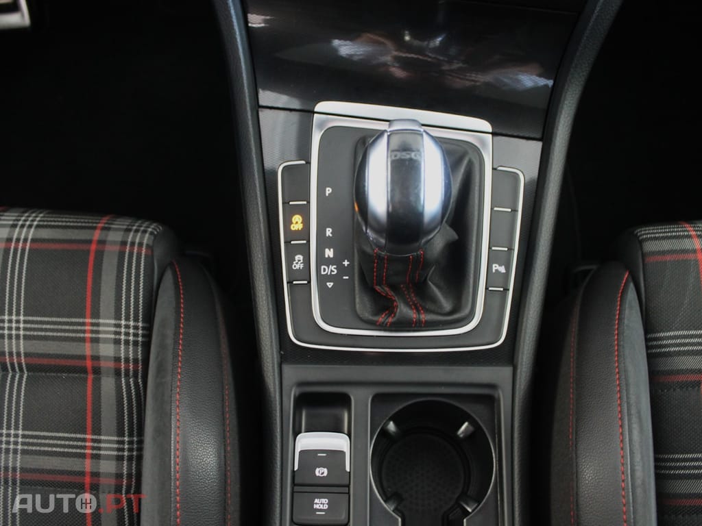 Volkswagen Golf 2.0 TSi GTi DSG Performance