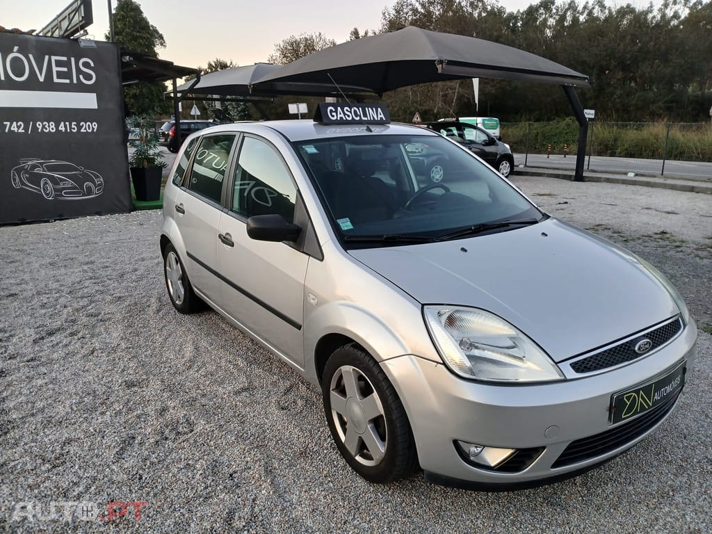 Ford Fiesta 1.25 Poucos Kms