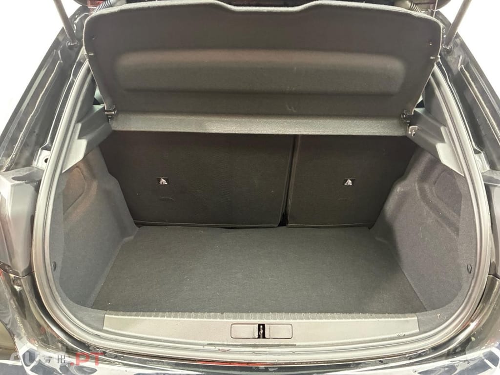 Peugeot E-208 50 kWh Style