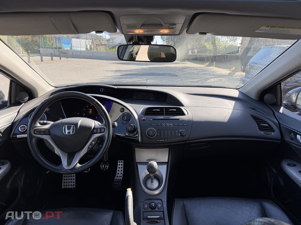 Honda Civic 1.8 Executive