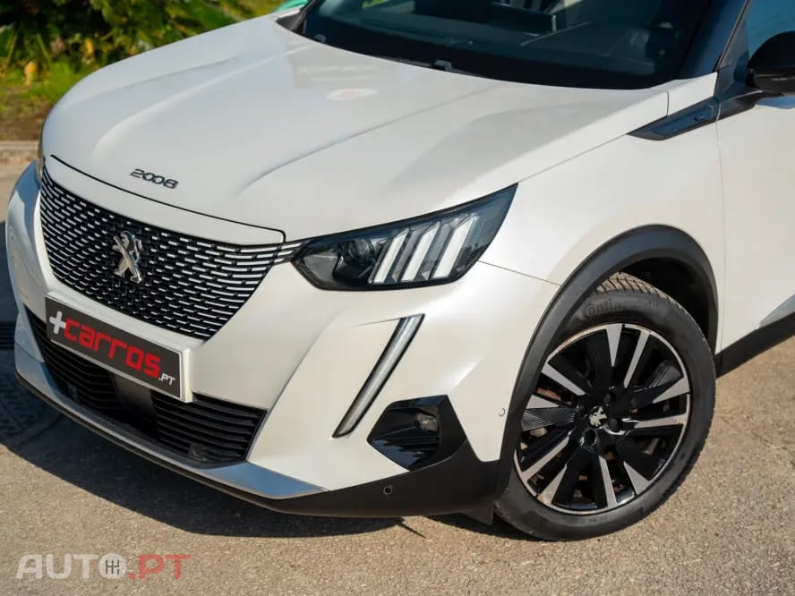 Peugeot E-2008 50 kWh GT