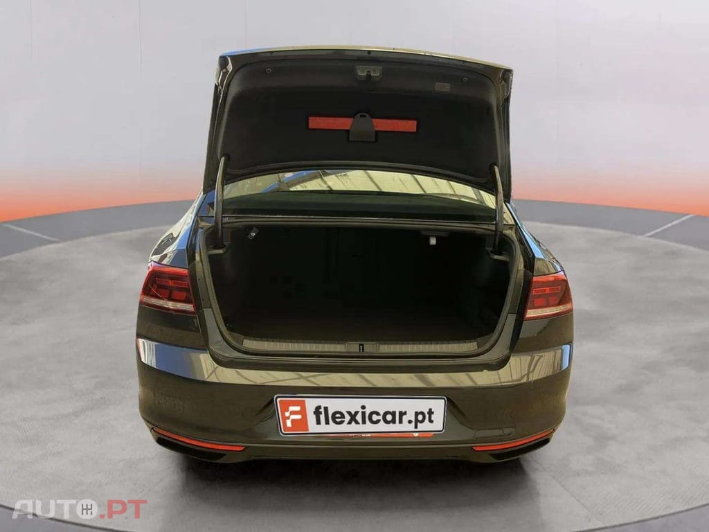 Volkswagen Passat 1.6 TDI Business DSG