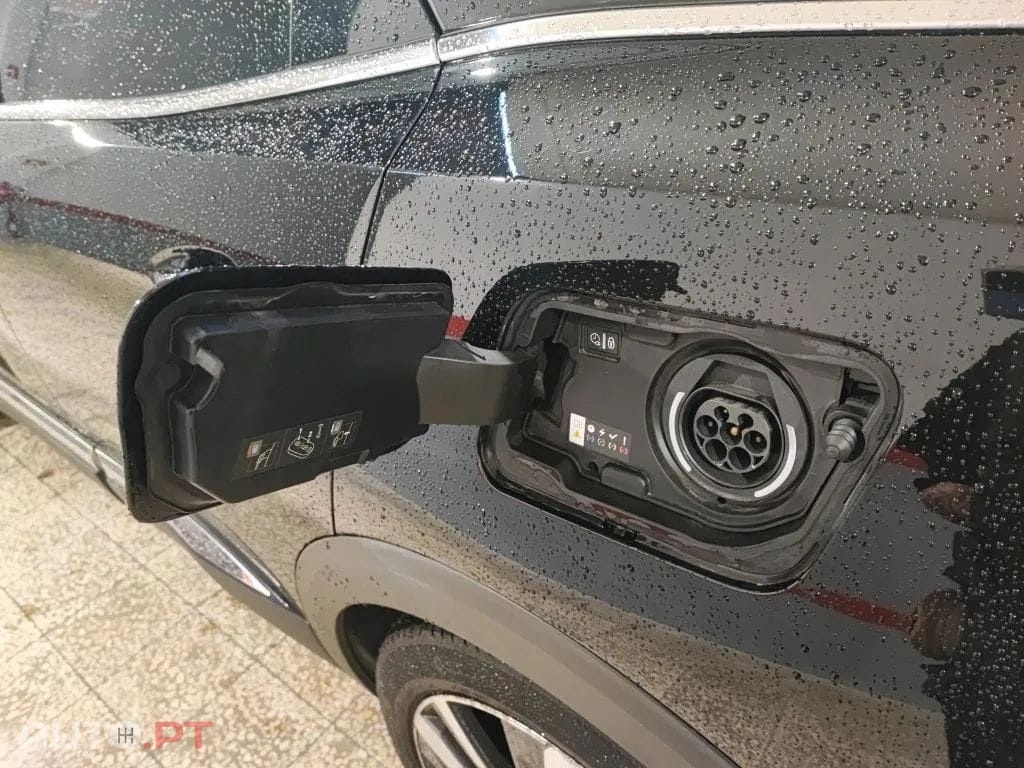 Peugeot 3008 1.6 Hybrid4 GT e-EAT8