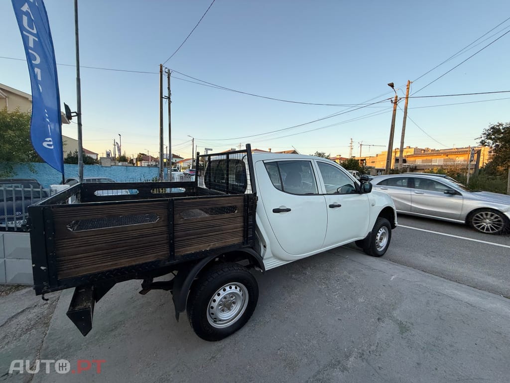 Mitsubishi L200 2.5 DI-D CD Intense 4WD