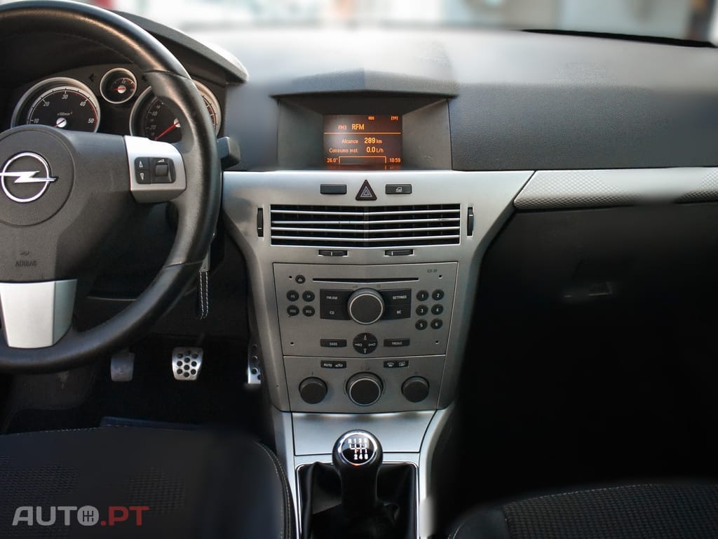 Opel Astra GTC 1.3 CDTi