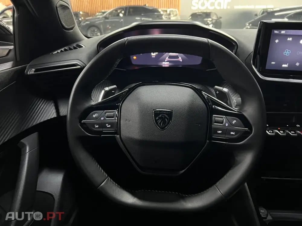 Peugeot 2008 1.2 Hybrid Allure e-DCS6