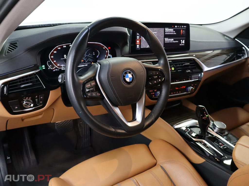BMW 530 e Auto Line Luxury