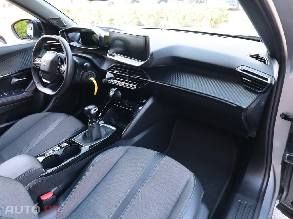 Peugeot 2008 1.2 PureTech Allure