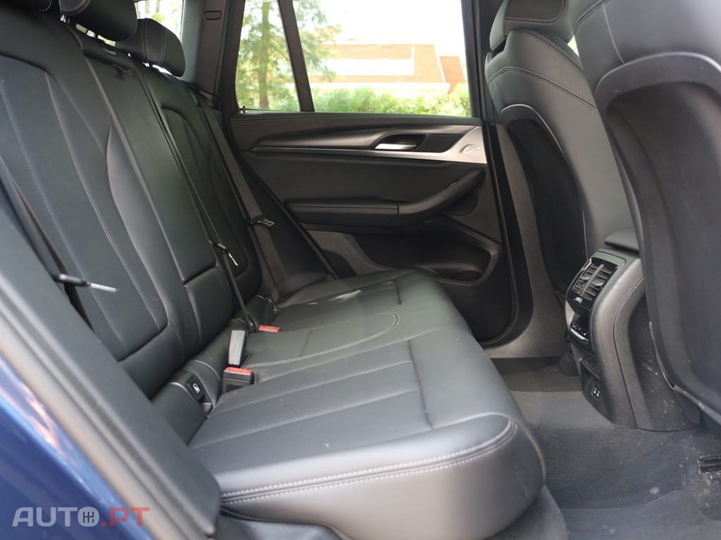 BMW X3 30 e xDrive Pack M Desportivo Pro