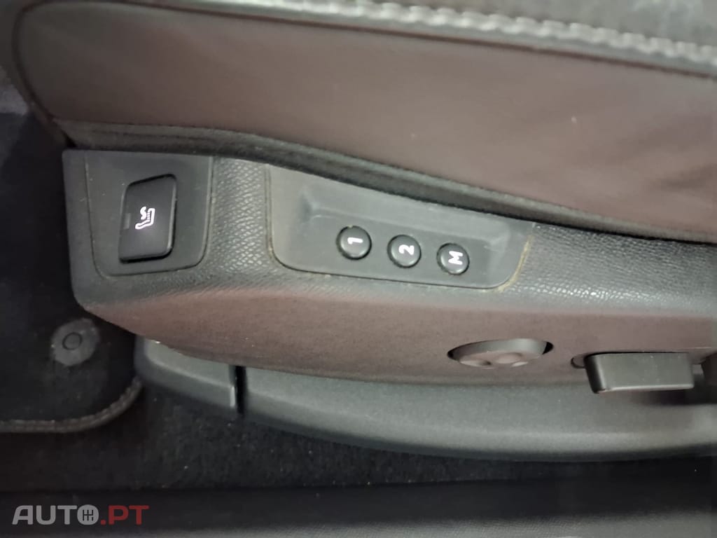 DS DS7 Crossback 2.0 BlueHDi La Première EAT8