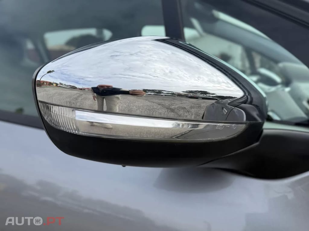 Peugeot 2008 1.2 PureTech Style