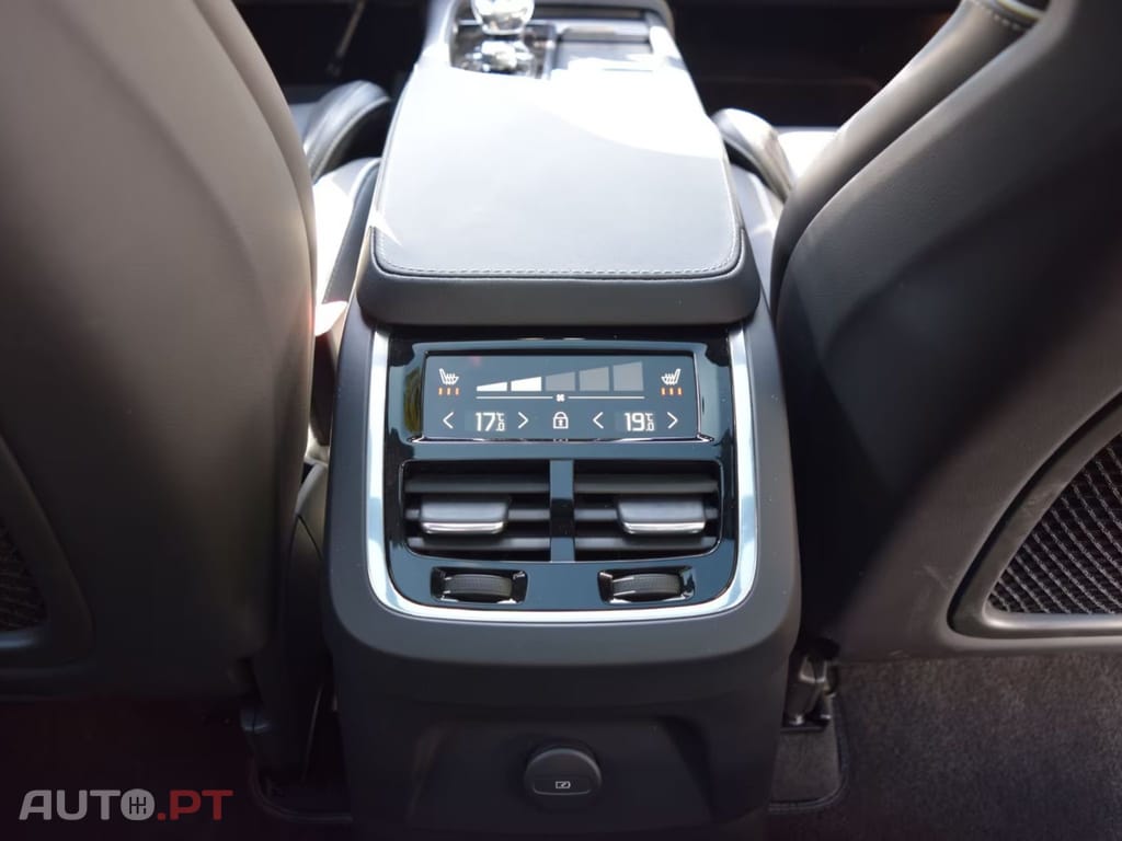 Volvo XC90 I.V.A DEDUTIVEL T8 AWD Plus
