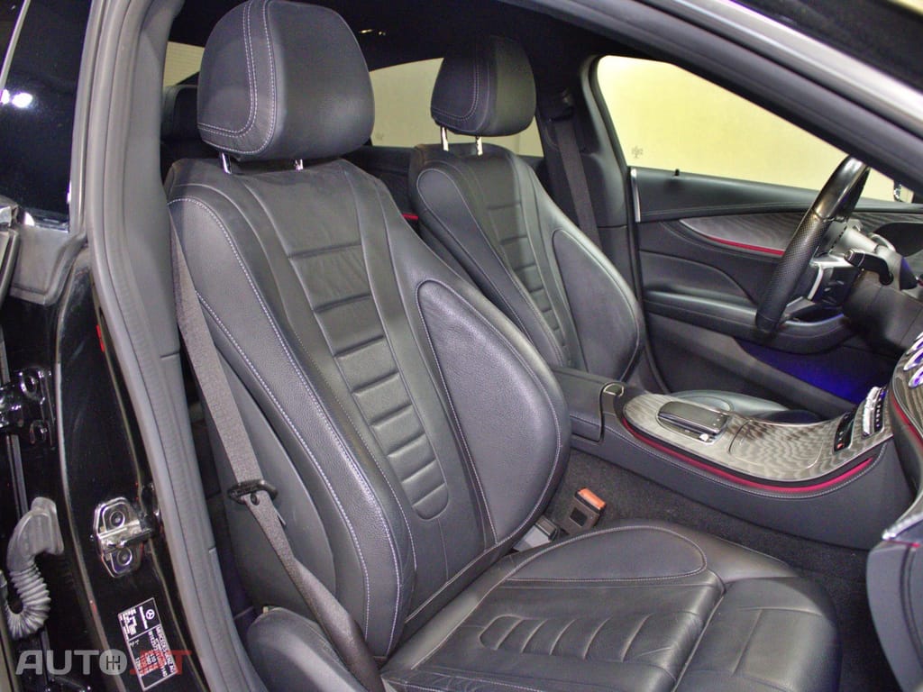 Mercedes-Benz CLS 220 d AMG Line