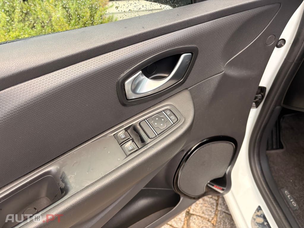 Renault Clio Sport Tourer 0.9 TCE Limited