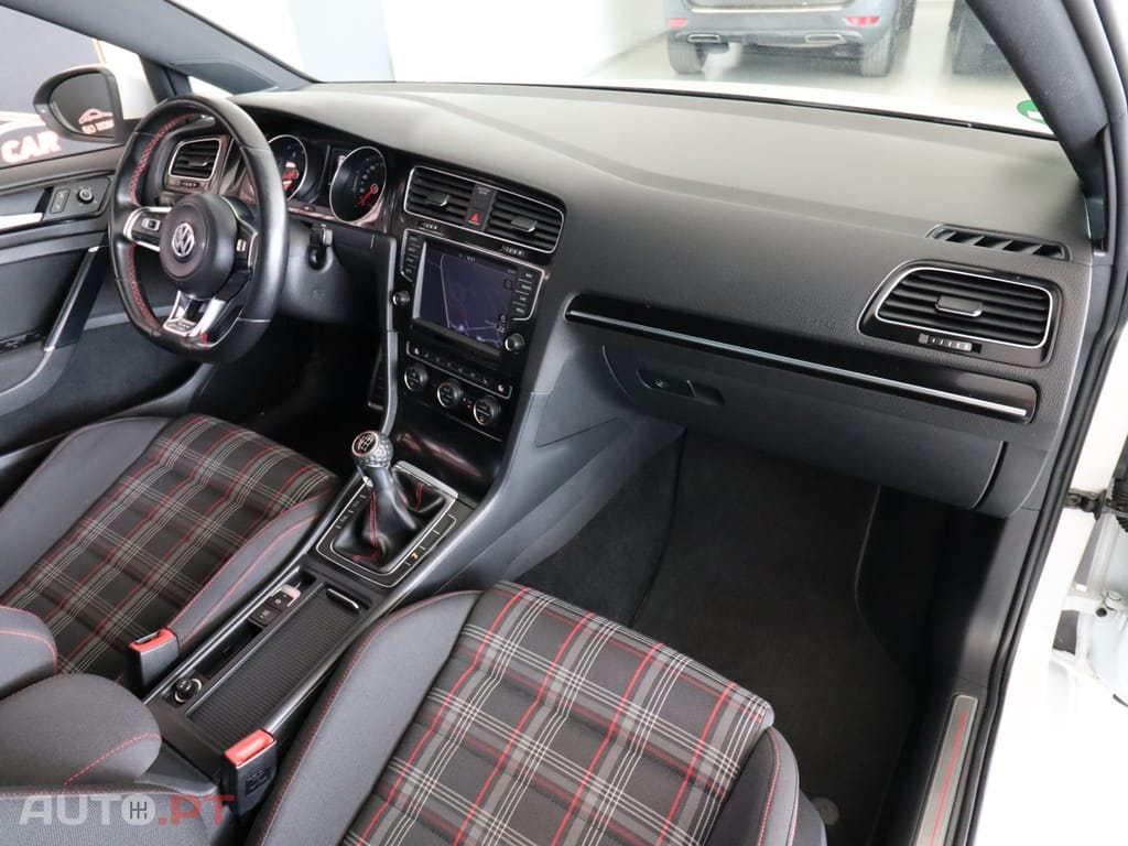 Volkswagen Golf 2.0 TSi GTi Performance