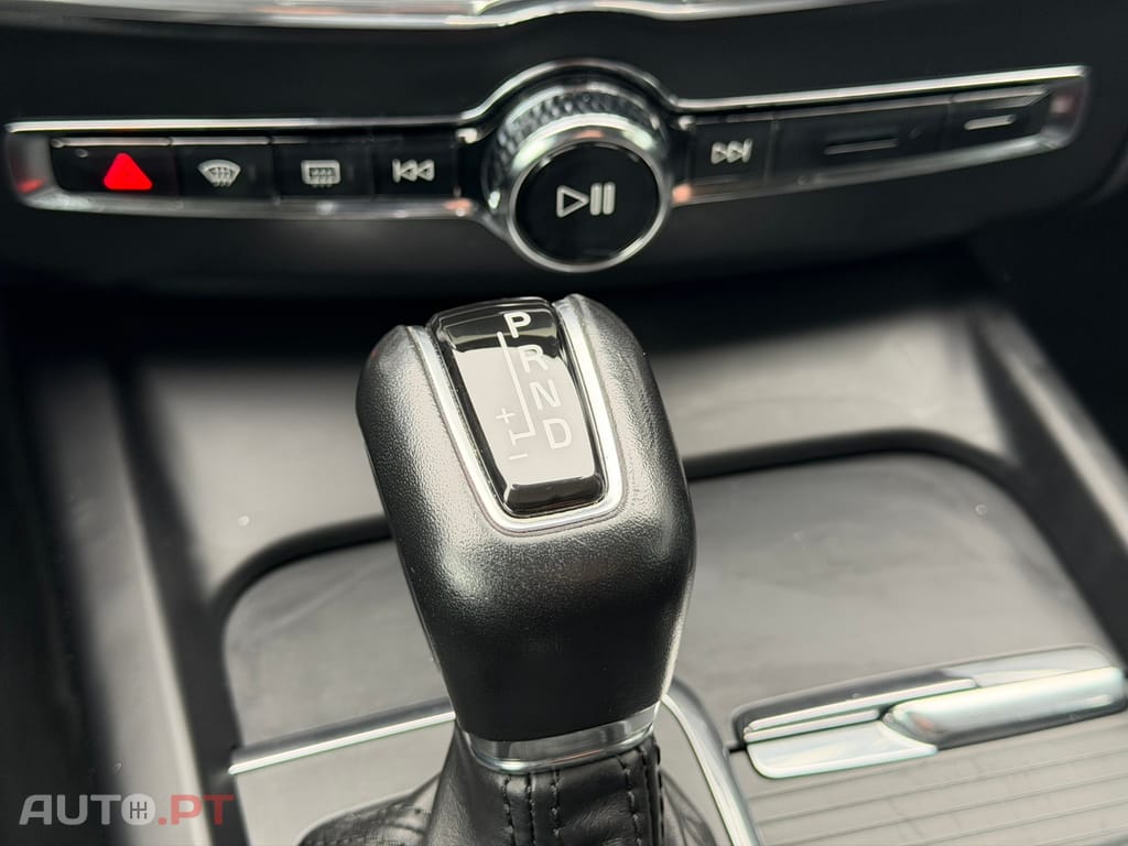 Volvo XC60 2.0 D4 Momentum Geartronic