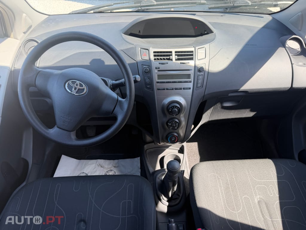 Toyota Yaris 1.0 VVT-i AC