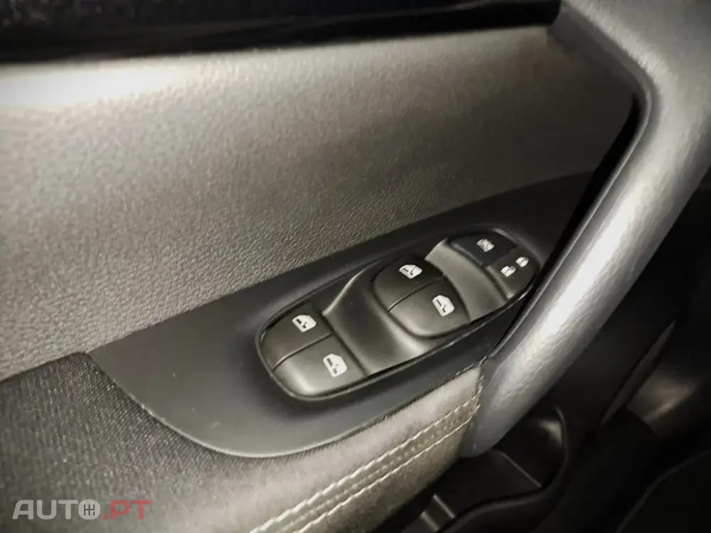 Nissan Qashqai 1.3 DIG-T N-Connecta J18