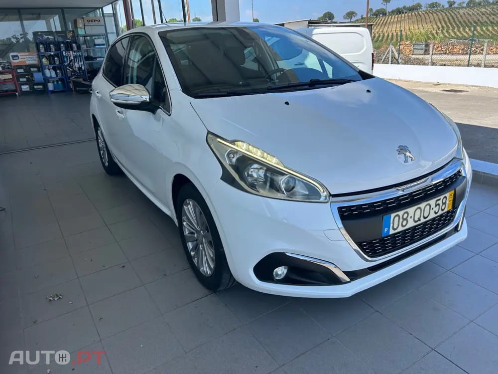 Peugeot 208 1.2 PureTech Allure