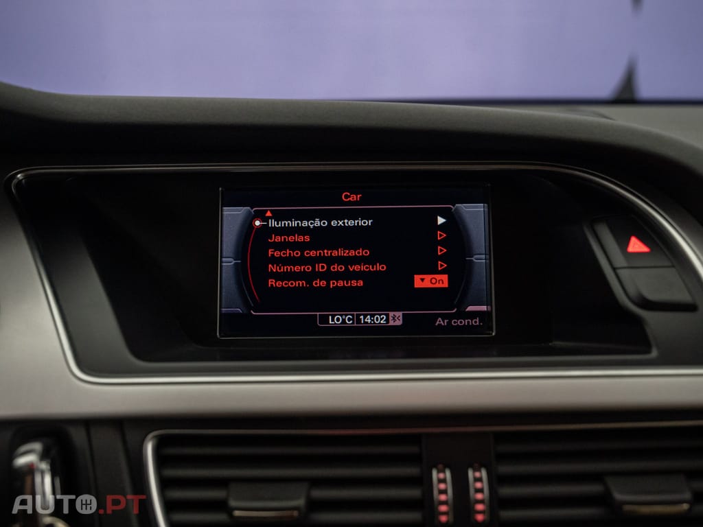 Audi A4 Avant 2.0 TDi S-line