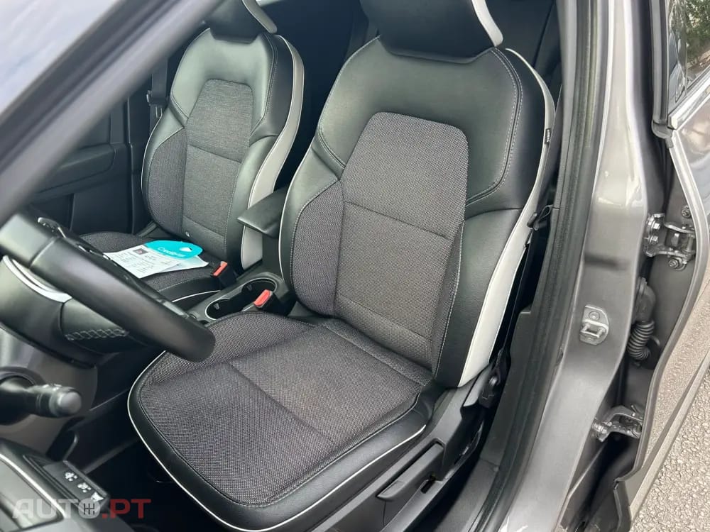 Renault Captur 1.0 TCe Intense 91 CV
