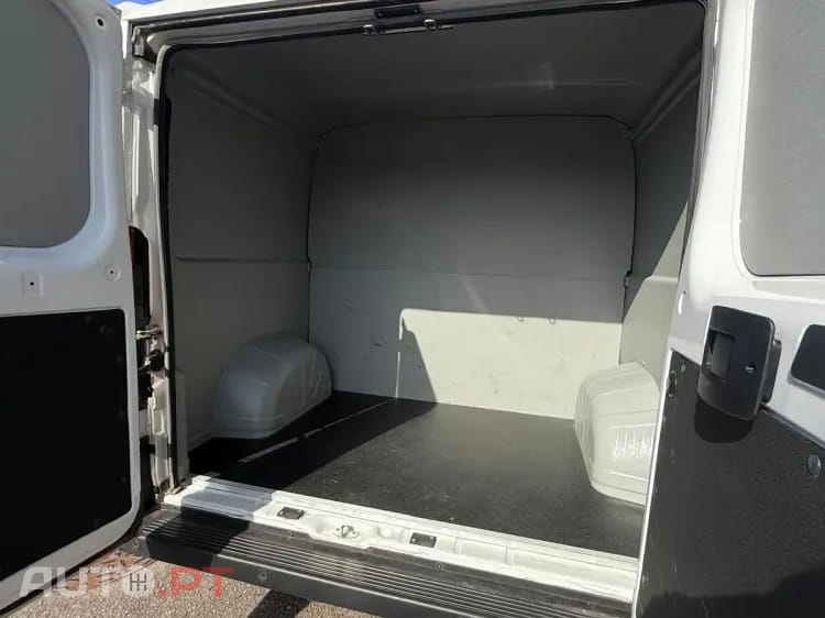 Opel Movano L2H1 3.5T 2.2 D CD