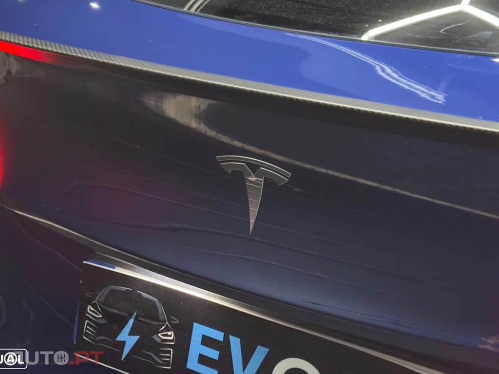 Tesla Model Y Performance Dual Motor AWD