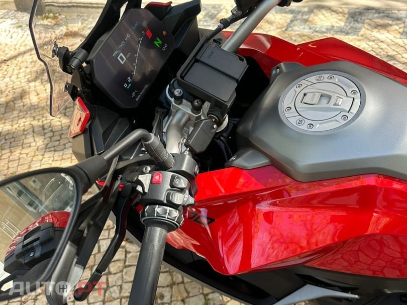 BMW F XR