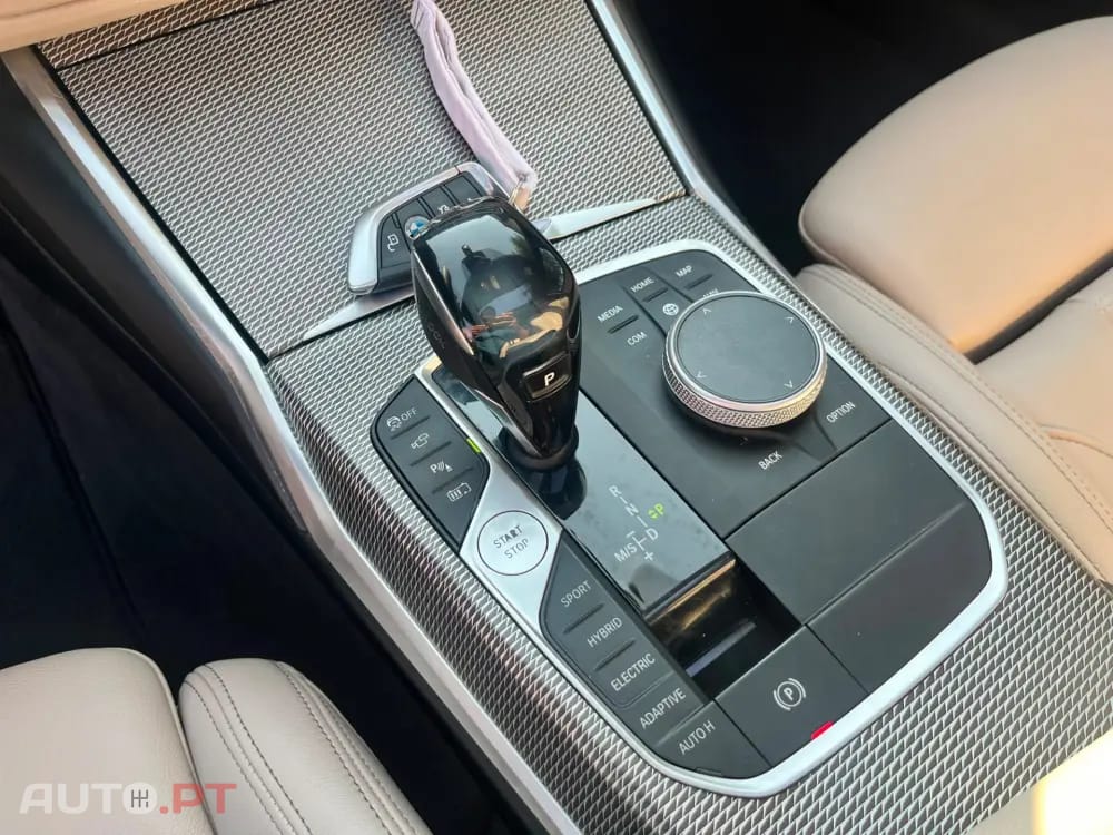 BMW 330 e Pack Desportivo M Auto