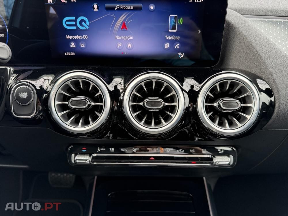 Mercedes-Benz EQA 300 4Matic Edition 1