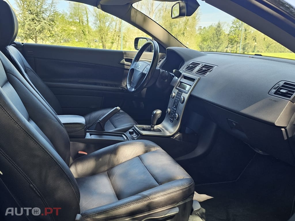 Volvo C70 2.4 D5 Summum Geartronic
